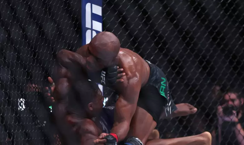 Полное видео боя UFC Камару Усман vs Хоакин Бакли