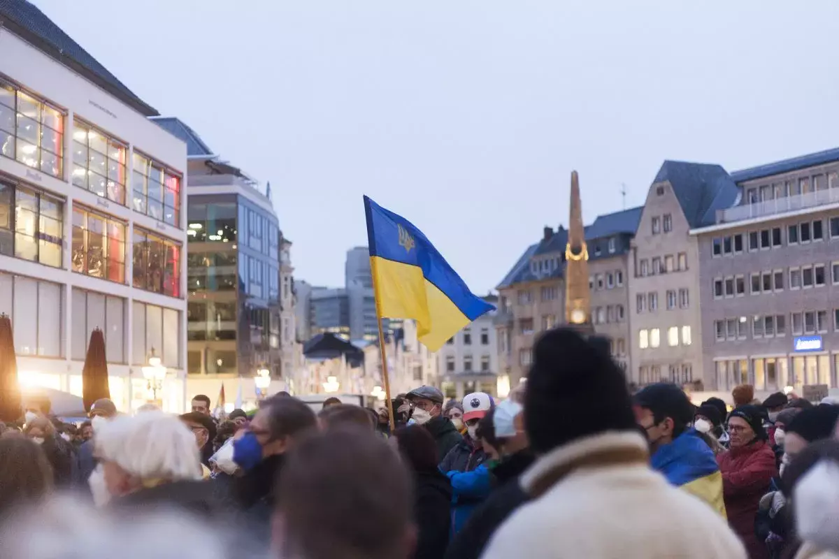 ЕС продлил временную защиту для украинских беженцев до марта 2027 года