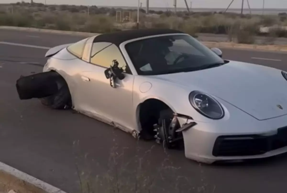 Жители Актау обсуждают видео с Porsche без колёс - новости на Lada.kz 15.06.2025