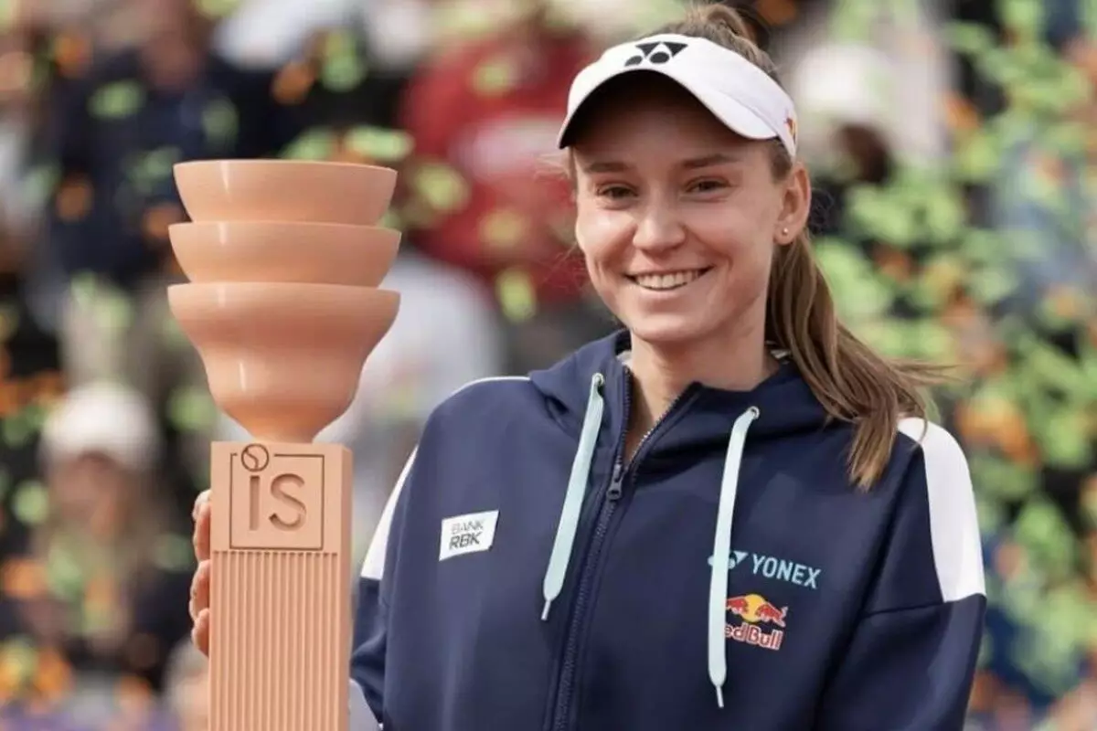 Известна новая позиция Елены Рыбакиной в рейтинге WTA