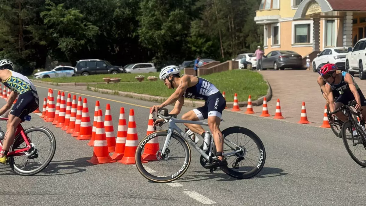 В Бурабае прошёл Asia Triathlon Cup: международные старты, детский триатлон и запуск нового скаутского проекта