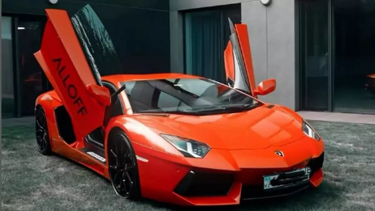 Под колесами Lamborghini блогера Бейбита Алибекова погиб житель Казахстана: вынесено решение суда.