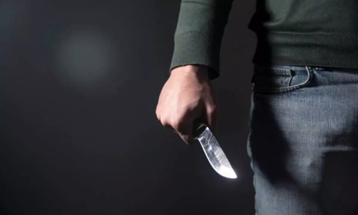 Мужчина зарезал бывшую тещу на глазах у ребенка в Крыму