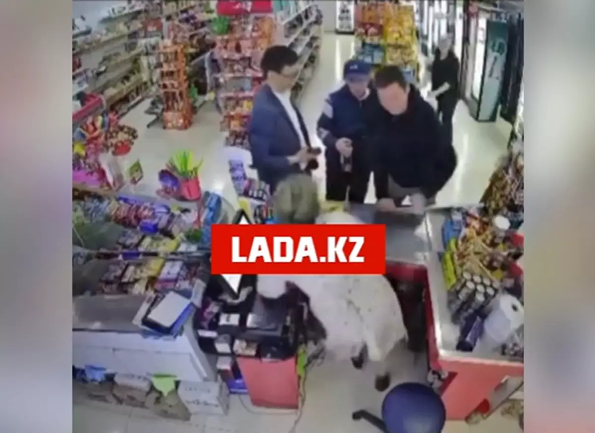 Житель Актау получил срок за нападение на кассира в продуктовом магазине - новости на Lada.kz 17.06.2025