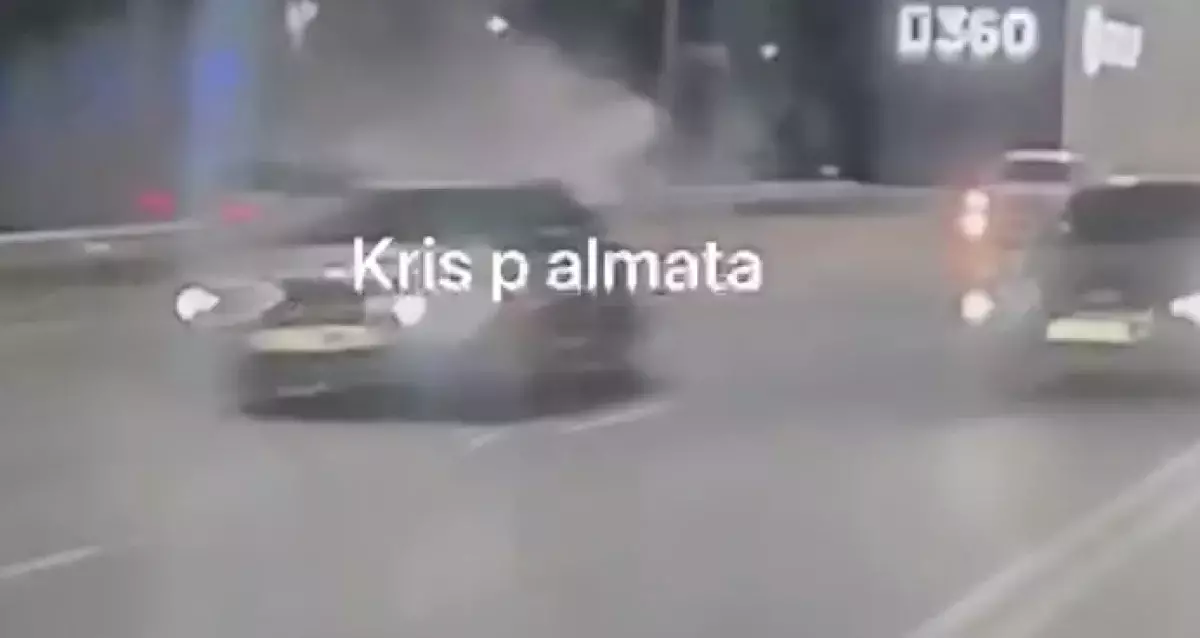 Момент смертельного ДТП в Алматы попал на видео