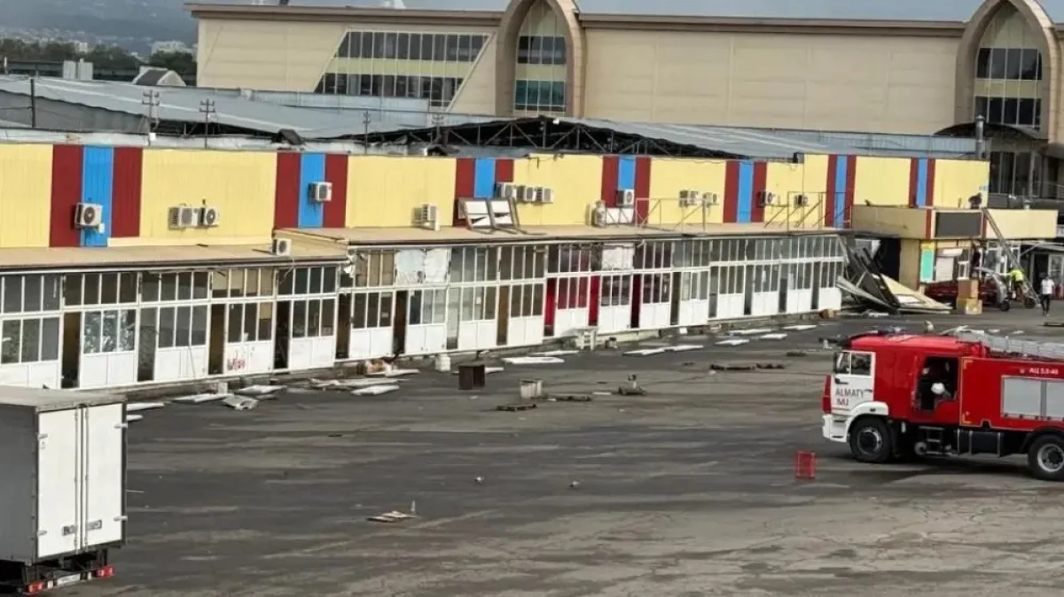 Алматыдағы әйгілі барахолкада сауда орындарын бұзу жұмысы жүріп жатыр
