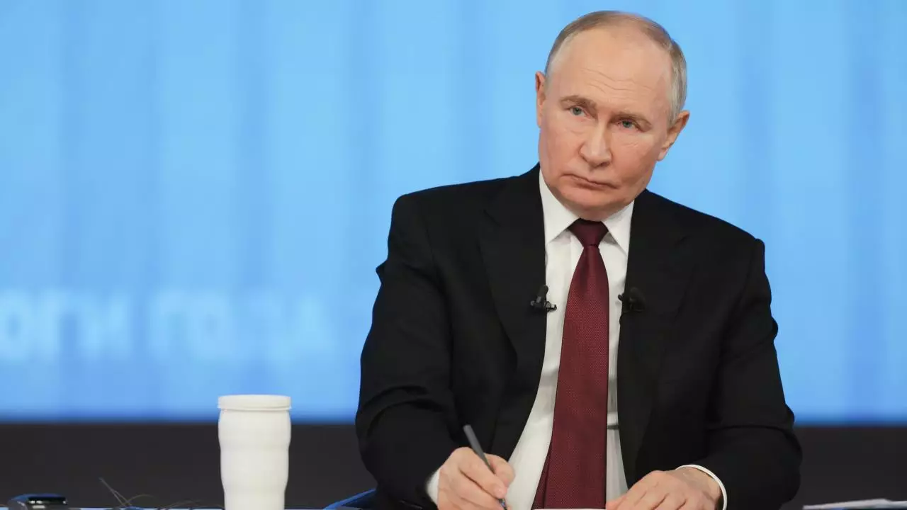 Путин Украинадағы соғысты бастаған жоқпыз дейді
