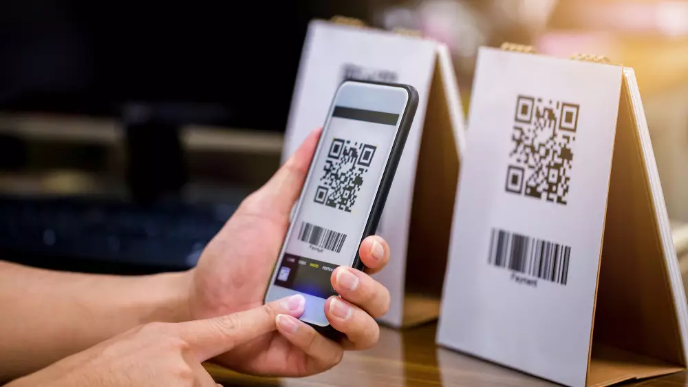 Когда в Казахстане внедрят единый QR-код для всех банков