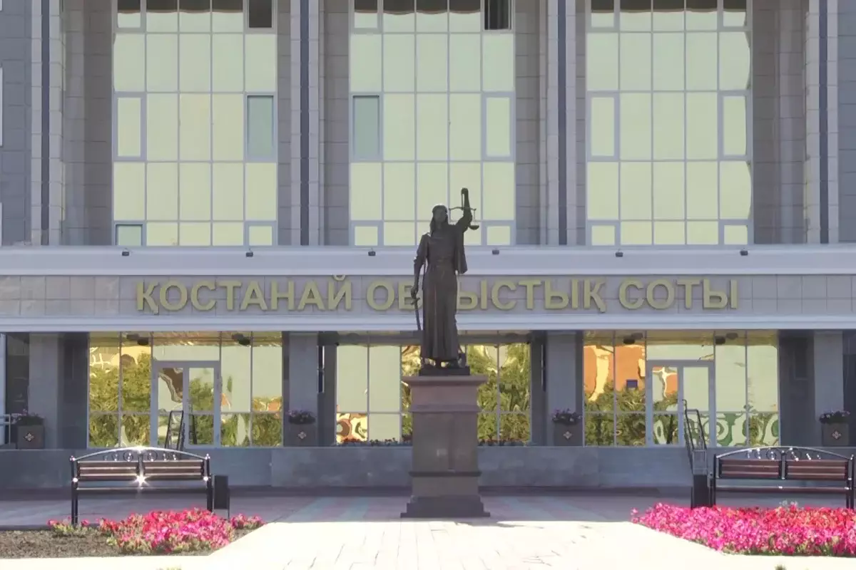 В Костанае пытались взыскать алименты с отца, который сам воспитывал детей