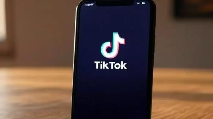 TikTok захватила ностальгия: подростки сходят с ума по сериалам из 2000-х