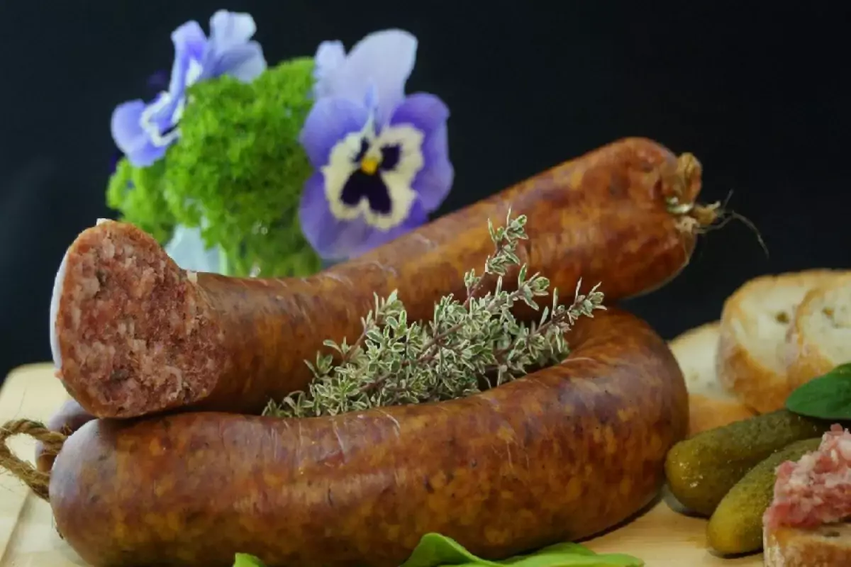 В Западном Казахстане разработали колбасу из мяса сайгака