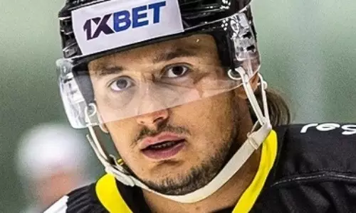Казахстанский клуб подписал контракт с нападающим