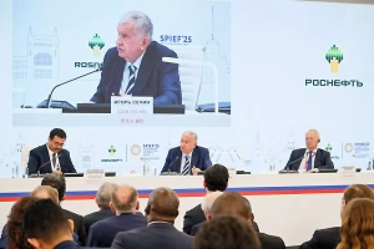 Глава "Роснефти" выступил за повышение выплат дивидендов в пользу РФ