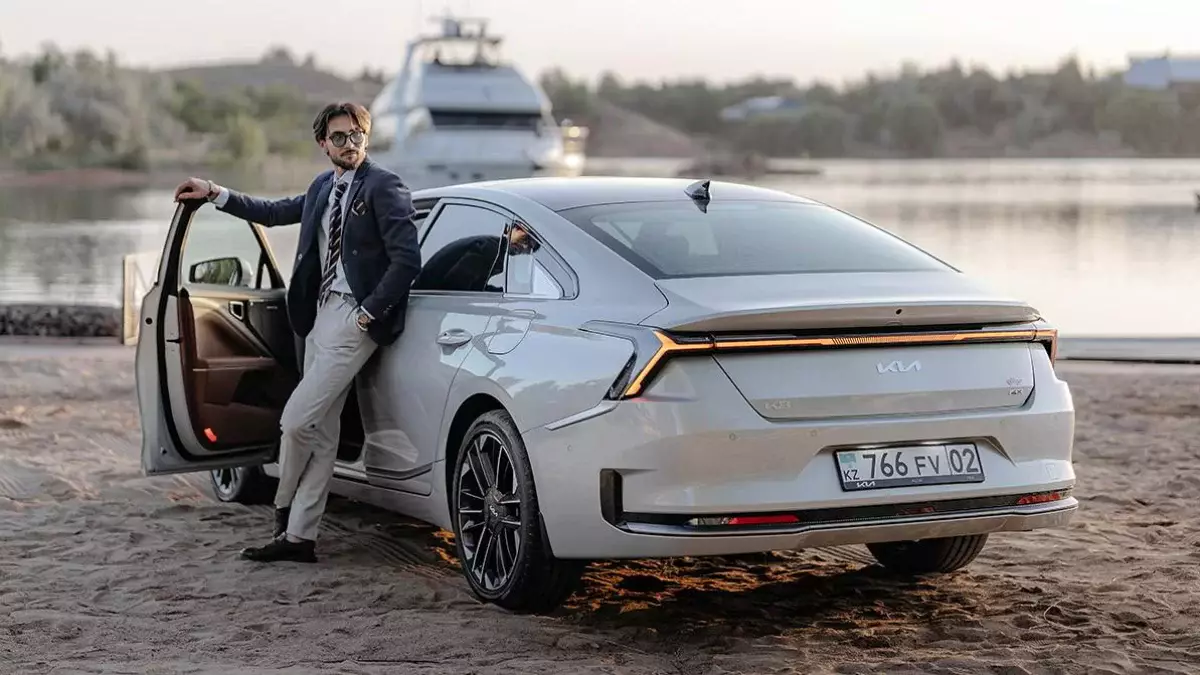 Казахстанцы смогут купить обновлённый Kia K8
