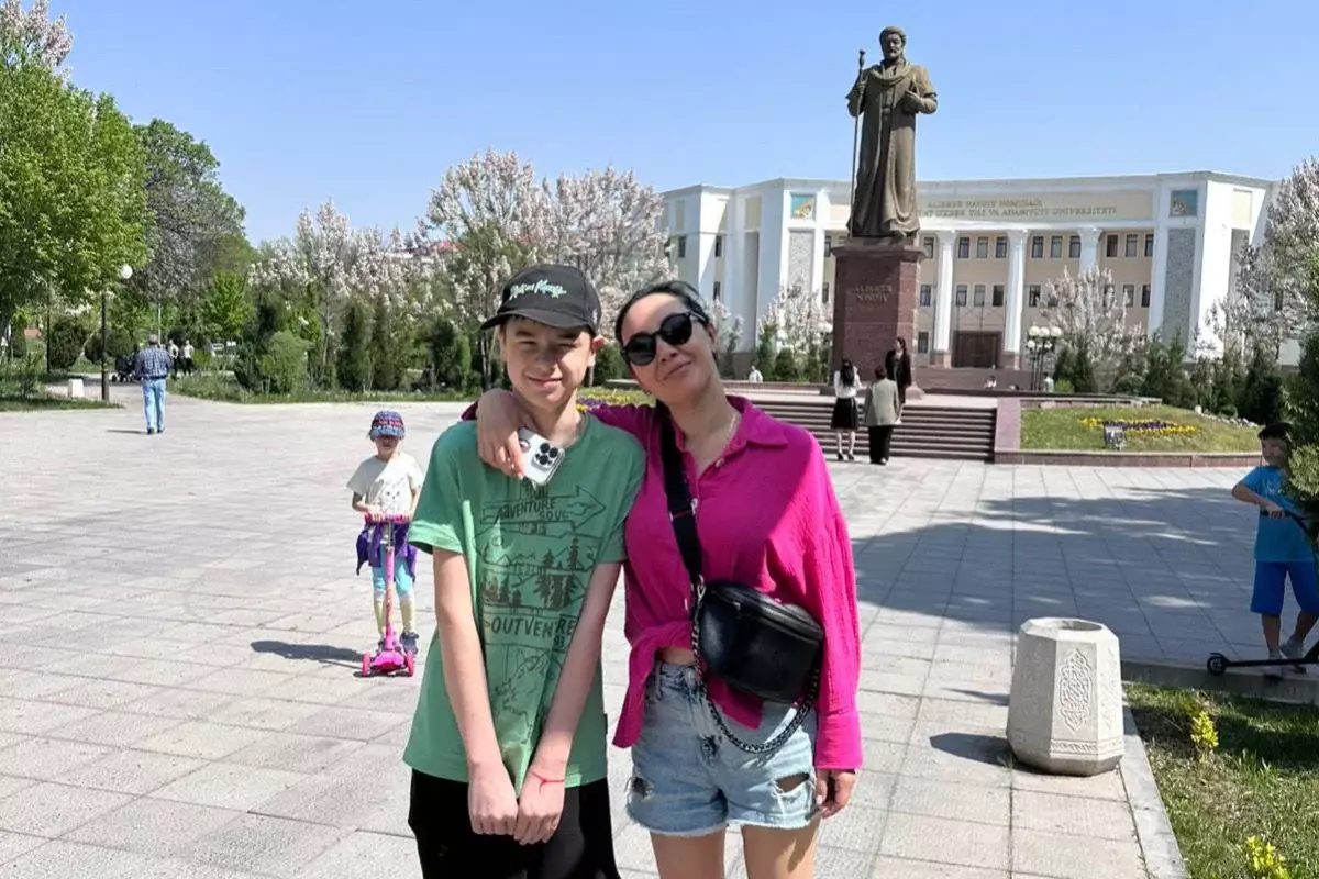 «Здесь он чувствует себя человеком»: мама ребенка с аутизмом о жизни между Москвой и Шымкентом