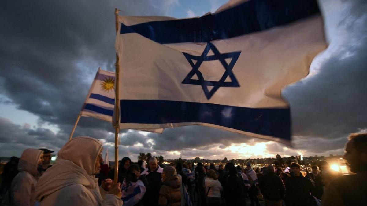 Израиль обвинил Иран в нарушении режима прекращения огня и готовится к возможному ответу.