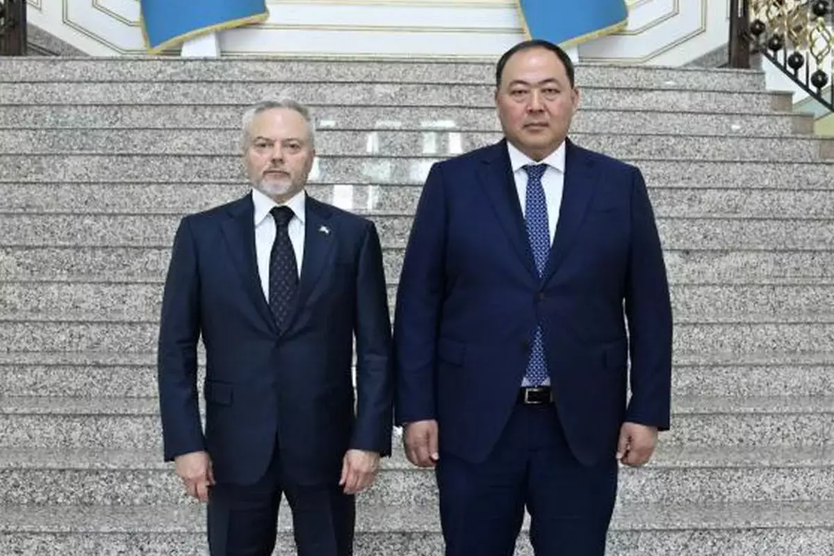 Новый посол Украины вручил копии верительных грамот в МИД Казахстана