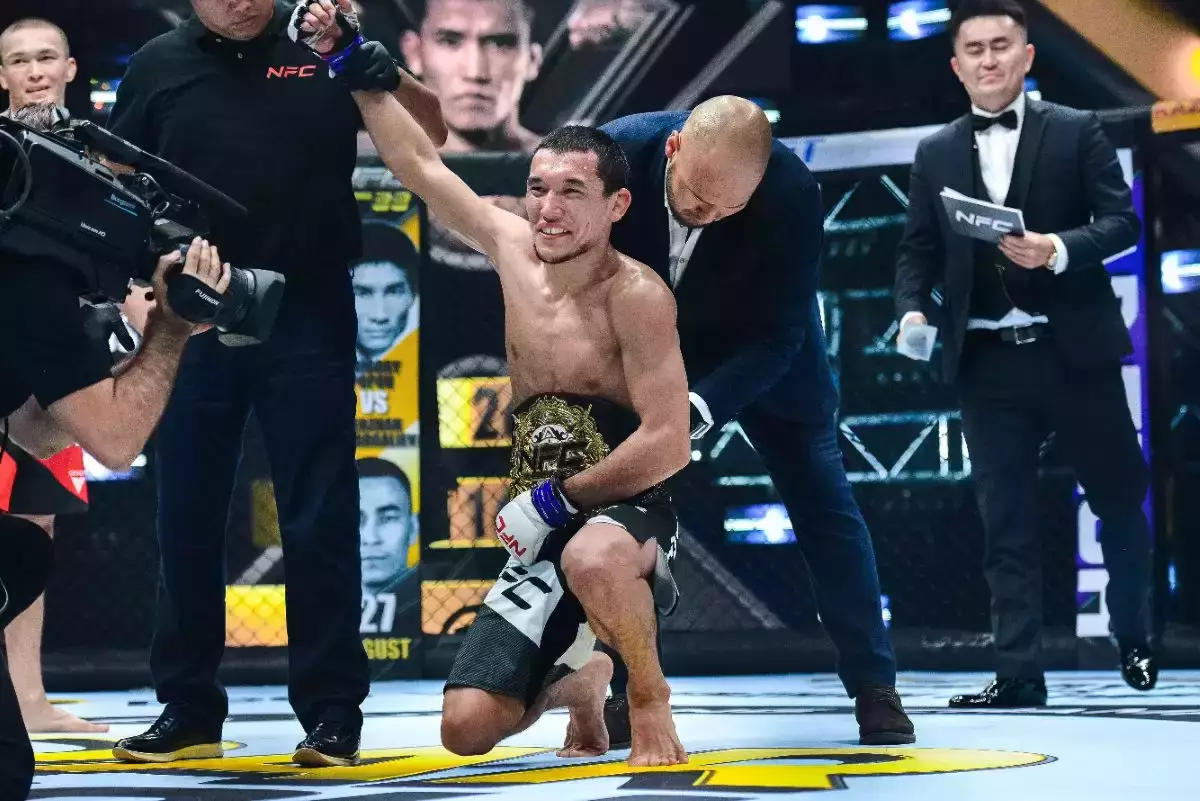 UFC басшысы қазақстандық жеңілмеген файтерге тәнті болды: Бұл Рахмонов емес (ВИДЕО)