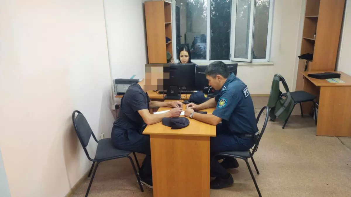 Семейде ер адам автобус жүргізушісіне қол көтерген