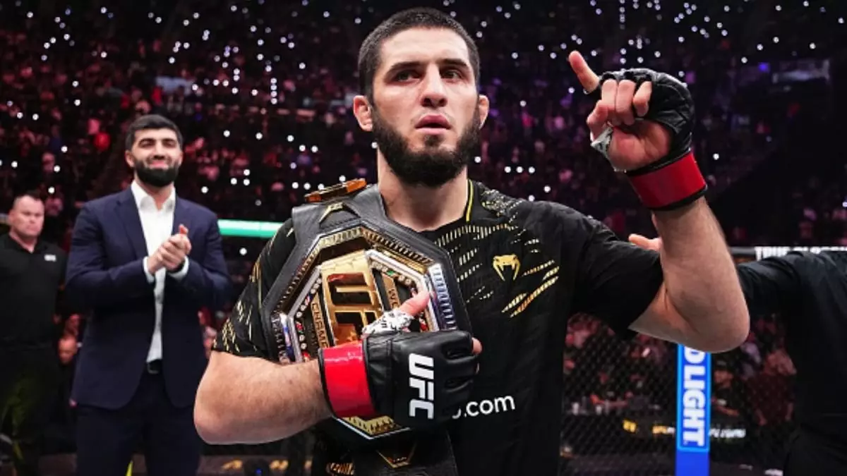 Почему Ислам Махачев отказался от чемпионского пояса UFC? Есть ответ