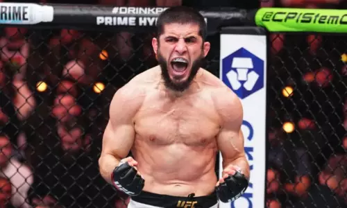Ислам Махачев Шавкат Рахмонов салмағындағы UFC титулдық жекпе-жегінің “нәтижесін” болжады