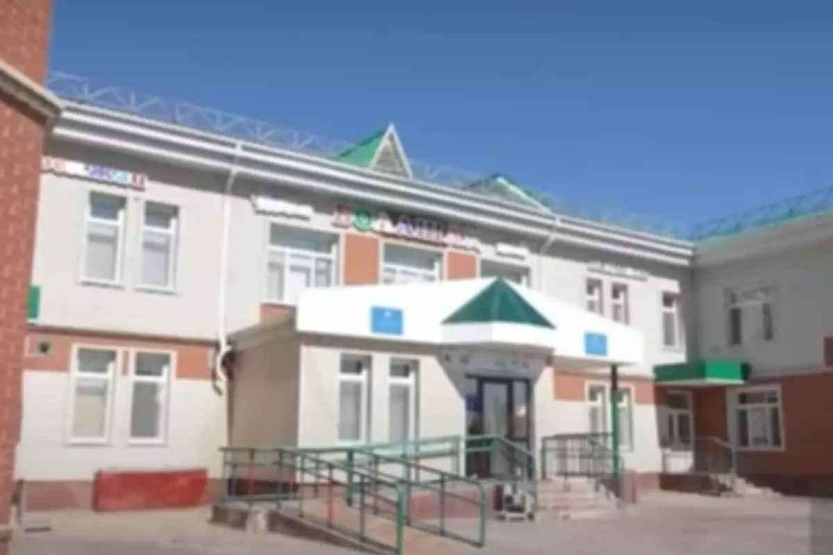 698 миллионов в трещинах: в селе Еркинкала закрыли аварийный детсад