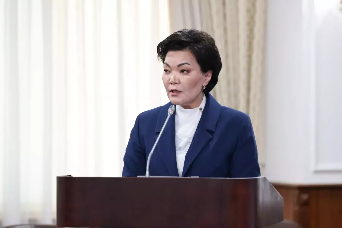 Ең төменгі жалақы 85 мың теңгеге өмір сүруге бола ма? — Еңбек және әлеуметтік қорғау министрі жауап берді