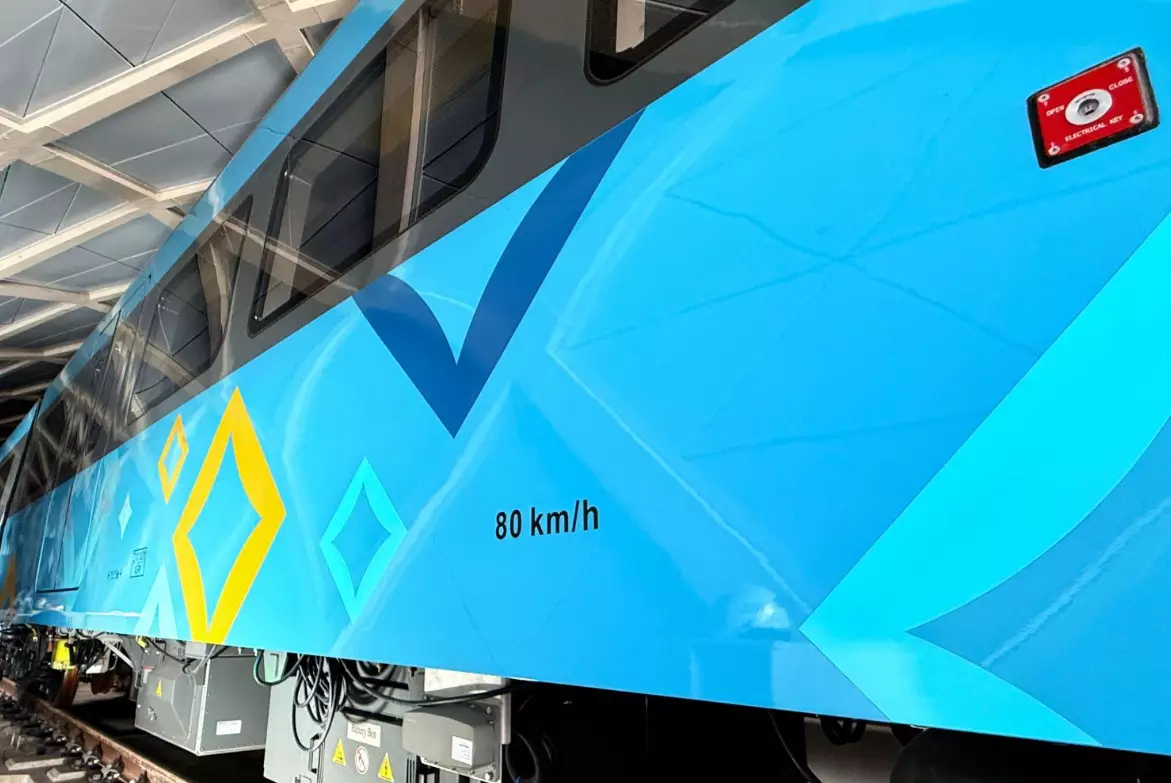 Разрисованные вагоны LRT в Астане отмыли: полиция ищет вандалов