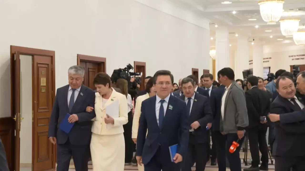 Парламенттің үшінші сессиясы барысында маңызды заң нормалары жаңартылды