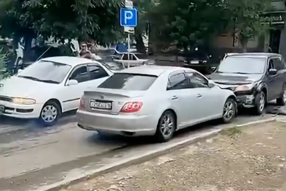 Напился и угнал: что известно о водителе-таране в Усть-Каменогорске