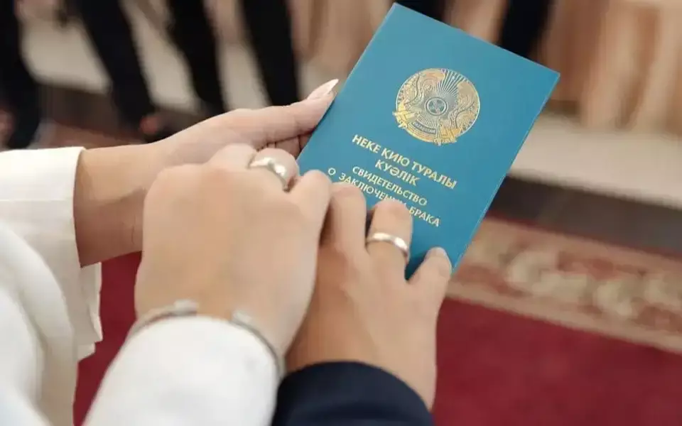 Қазақстандықтар қай айда жиі некеге тұрады? Статистика жарияланды