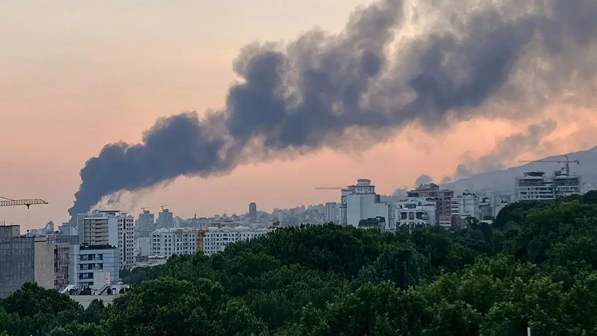 Виртуальное посольство США в Иране настоятельно рекомендует американцам немедленно покинуть страну после частичного открытия воздушного пространства.