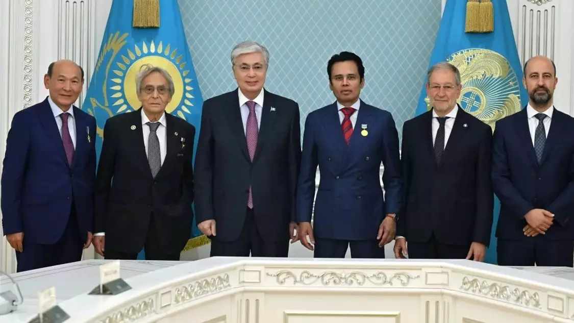 Тоқаев әлемдік нейрохирургия саласының өкілдерімен кездесті