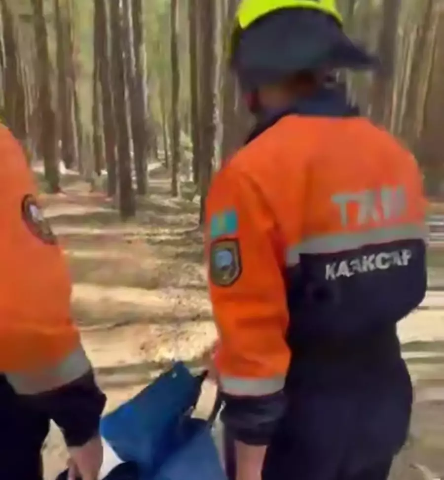 Көкшетау тауында аяғын жарақаттаған жасөспірім құтқарылды