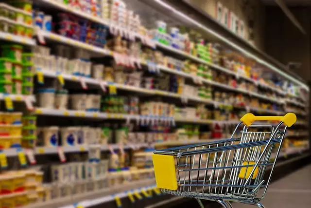 С 1 июля в Казахстане вырастут цены на продукты, газ и связь - новости на Lada.kz 28.06.2025