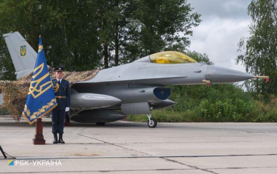 Ресейдің шабуылын тойтару кезінде F-16 жойғыш ұшағы құлап, ұшқыш қаза тапты