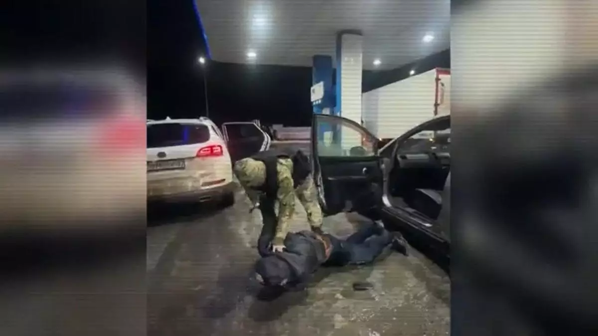 В Узбекистане был задержан гражданин Казахстана, который подозревается в махинациях с автомобилем на сумму 24 миллионов тенге.