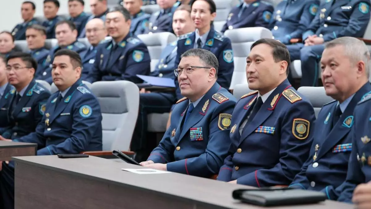 ІІМ Басқару академиясында біліктілікті арттыру курсы аяқталды