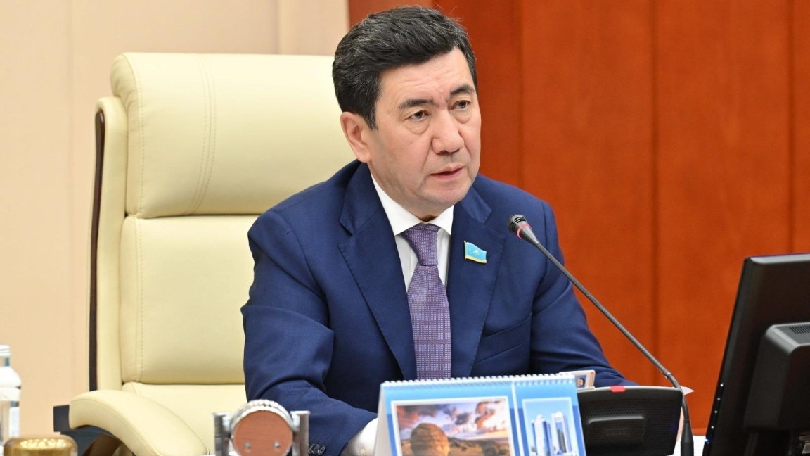 Мәжіліс төрағасы Қошанов Үкіметті сынап тастады