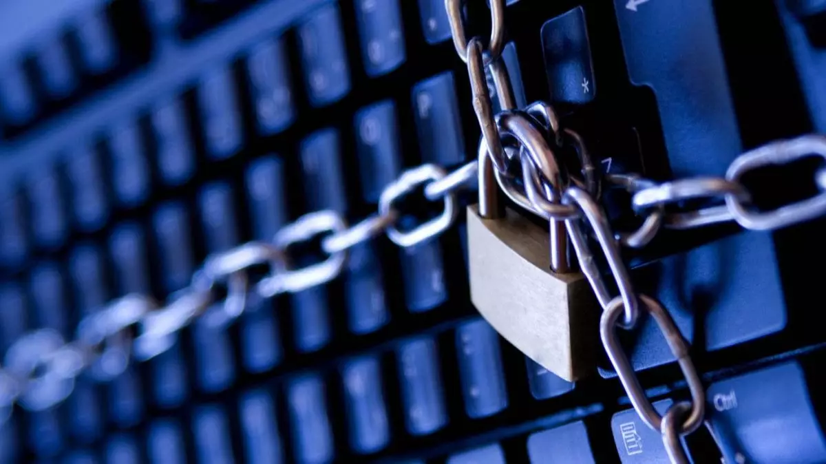 Почему МВД не может закрыть Kyzdar.net?