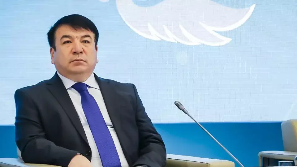 "Ғани әке...": "Мақтаныш сезім бойымды биледі" дейді министр Ғани Бейсембаев