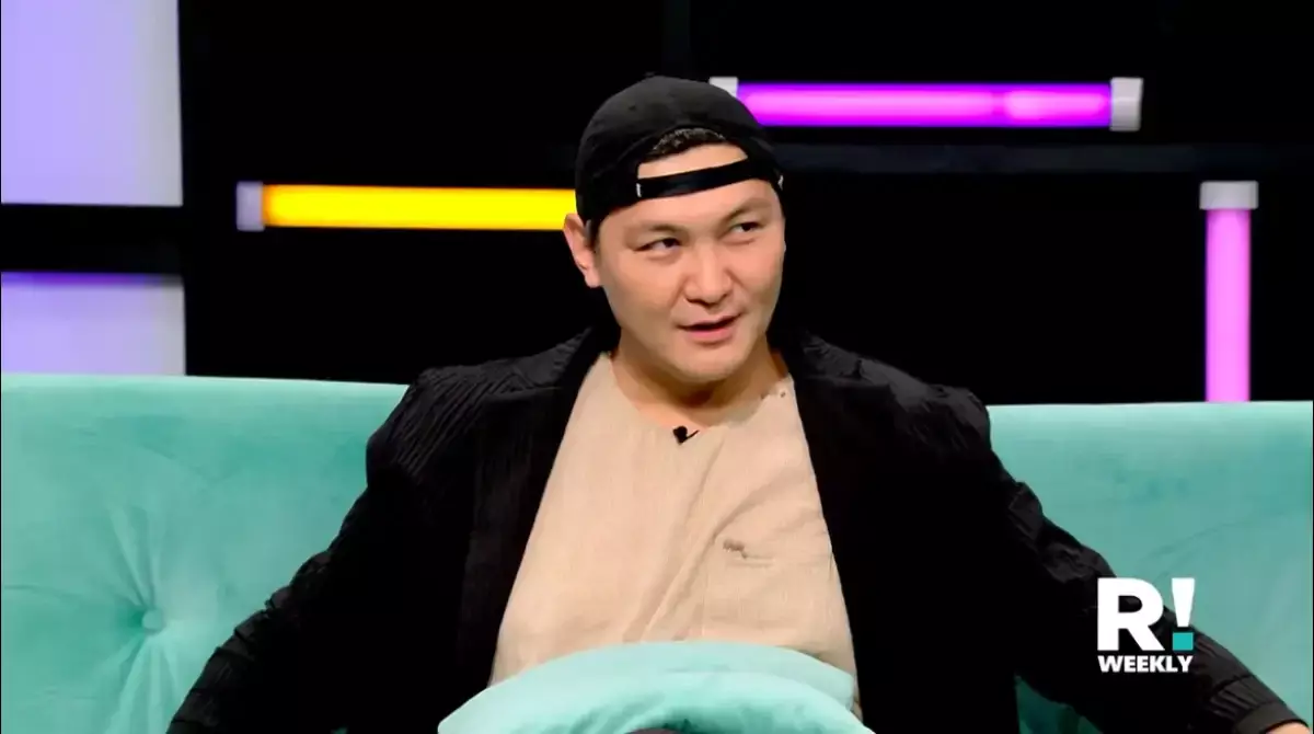 «Кейде сағынып кетесің…»: Жігер Ауыпбаевтың ағыл-тегіл жылаған видеосы жұртты алаңдатты (ВИДЕО)