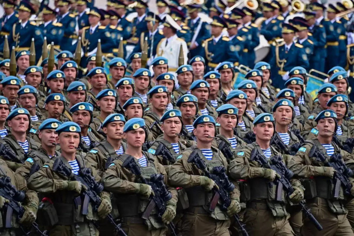 Десантно-штурмовые войска Казахстана отмечают 25-летие со дня основания