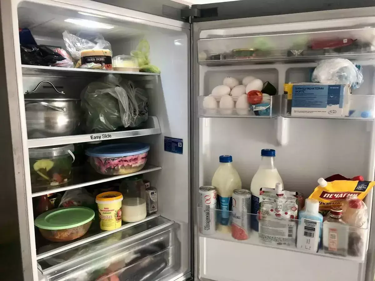 Как быстро убрать неприятный запах из холодильника: поможет один продукт - новости на Lada.kz 07.07.2025