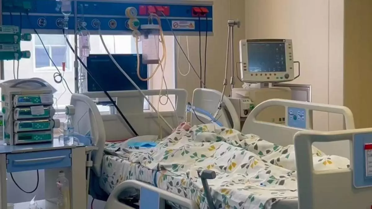 В течение одного дня в Астане из окон выпали четверо детей, двое из которых скончались.