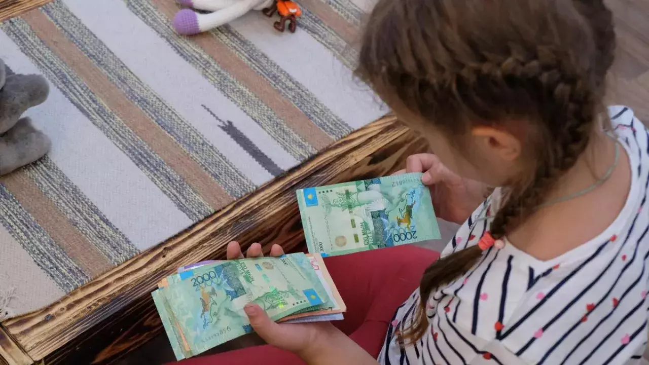 Ұлттық банк балалар мен жасөспірімдерге бағытталған интернет-алаяқтық көбейгенін ескертті