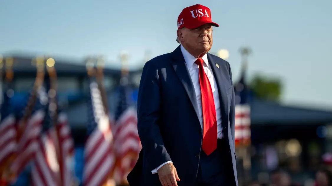"Мәскеуді бомбалап жіберемін": Трамп Путинге ашық түрде қоқан-лоққы жасағанын айтты