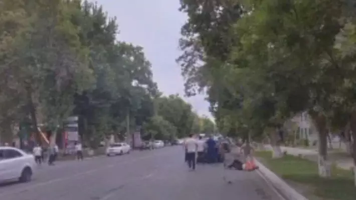 В Фергане возбудили дело об убийстве после наезда Lacetti на мужчину