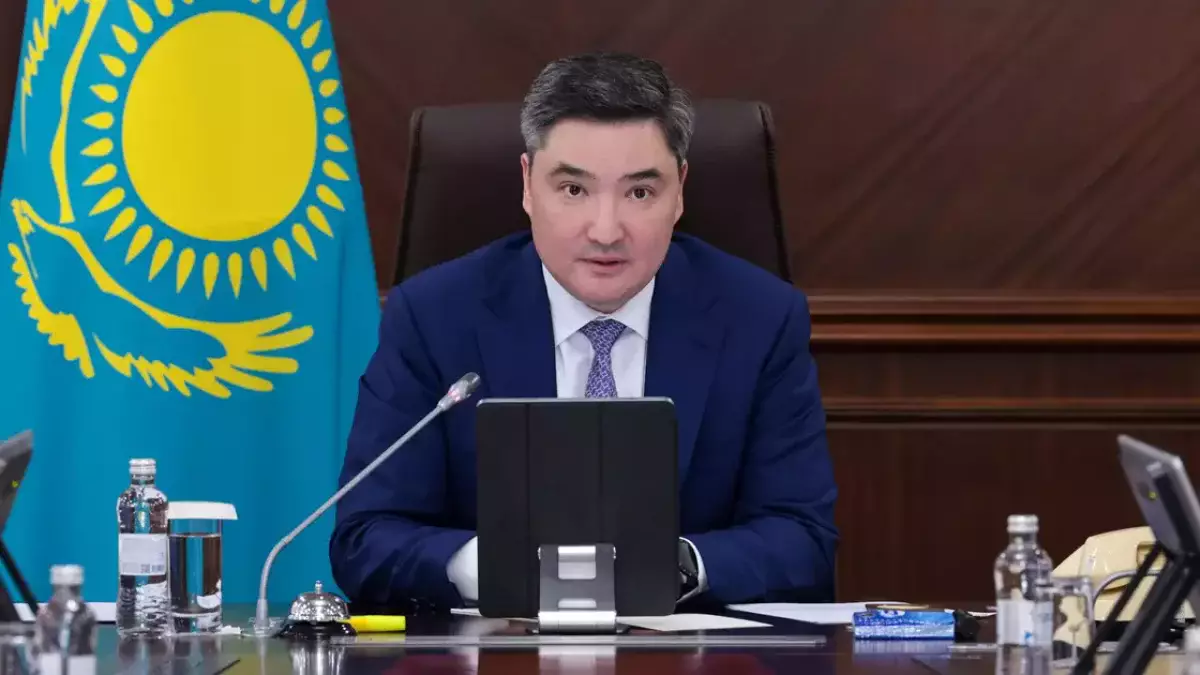 «Жалғыз ол емес». Премьер Олжас Бектенов Перизат Қайрат туралы айтты