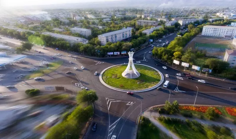 Стало известно в каких районах Талдыкоргана активно ремонтируют дороги